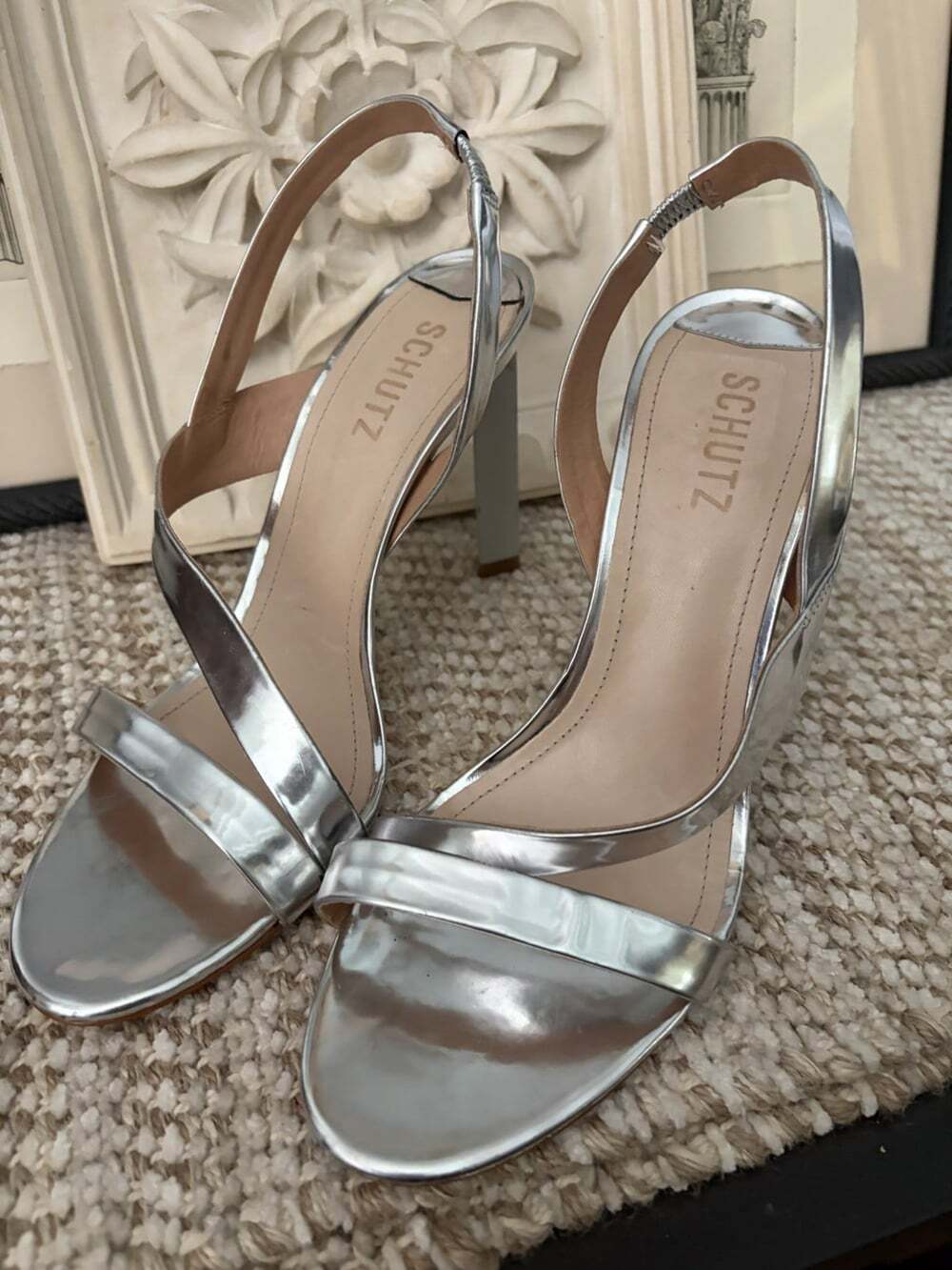 Schutz Kelly Metallic Silver 4” heels Leather Sandal heels, Size 9.5